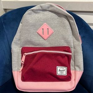 ✨ SOLD Herschel Heritage Backpack Kids